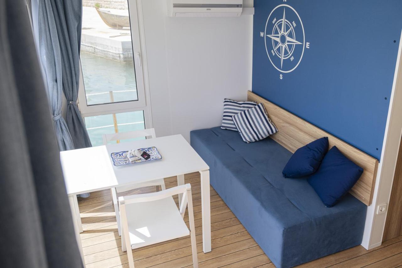 Готель Houseboat Floatart Experience Бішельє Екстер'єр фото